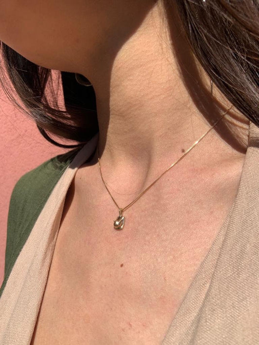 T (it) necklace